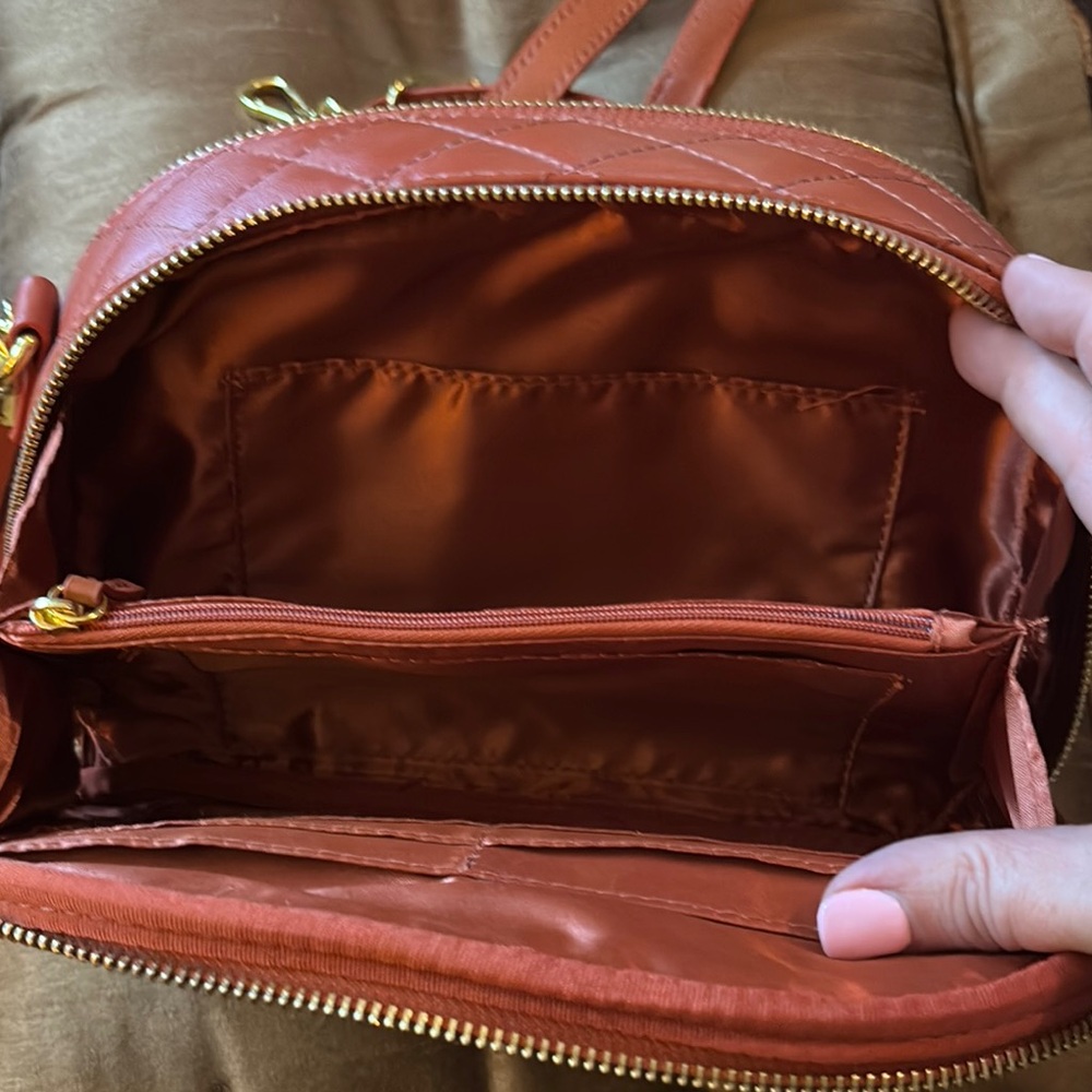 Joy & Iman Quilted Tan Gold Crossbody Bag - Picture 6 of 10